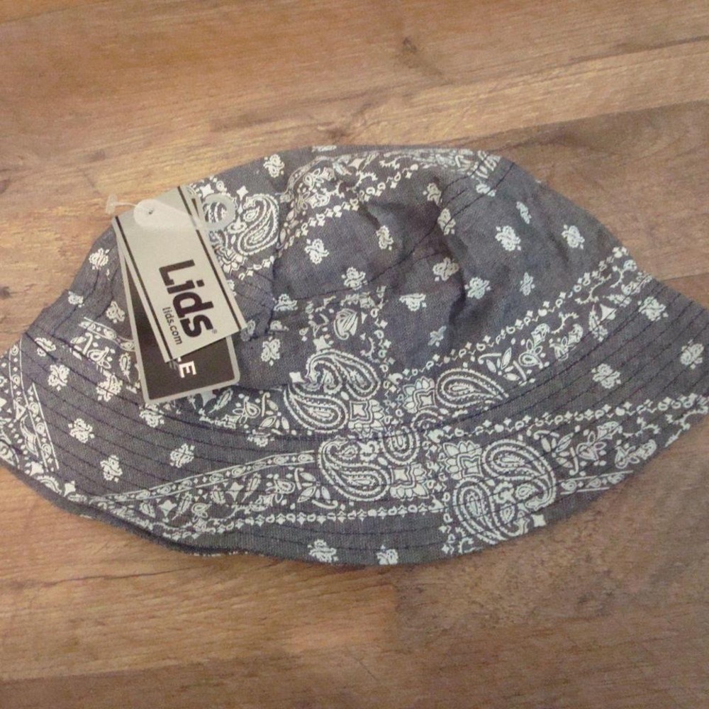LIDS PAISLEY PAISLY S/M FLOPPY BUCKET HAT CAP 00S Y2K VINTAGE W1